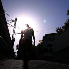 角を曲がれば人々の