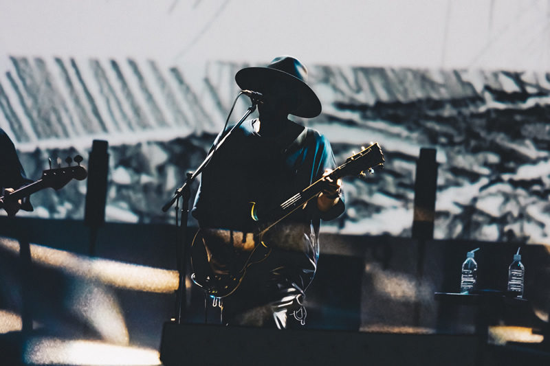 インタビューカット1