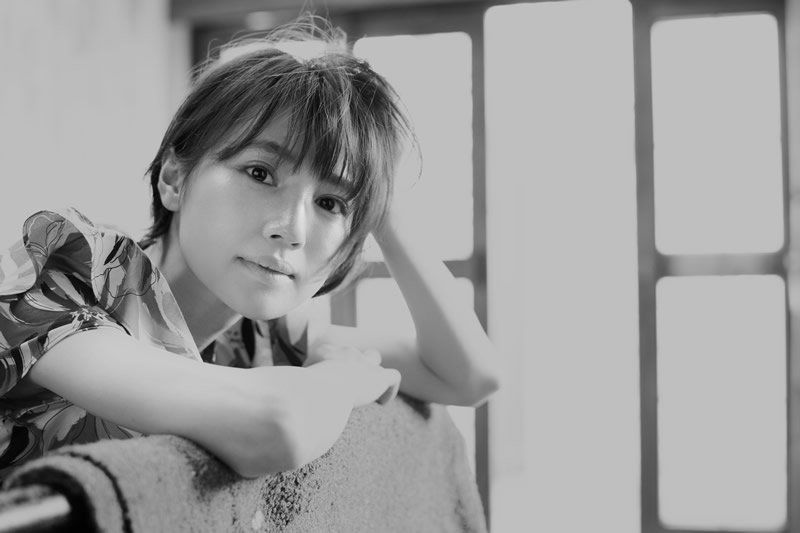 インタビューカット1