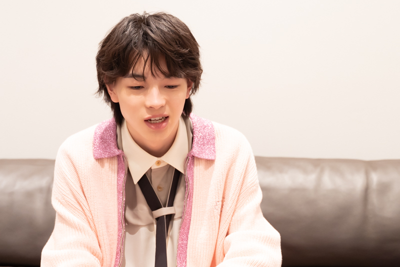 インタビューカット3