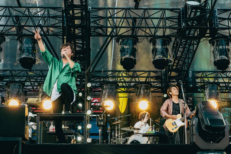 インタビューカット3