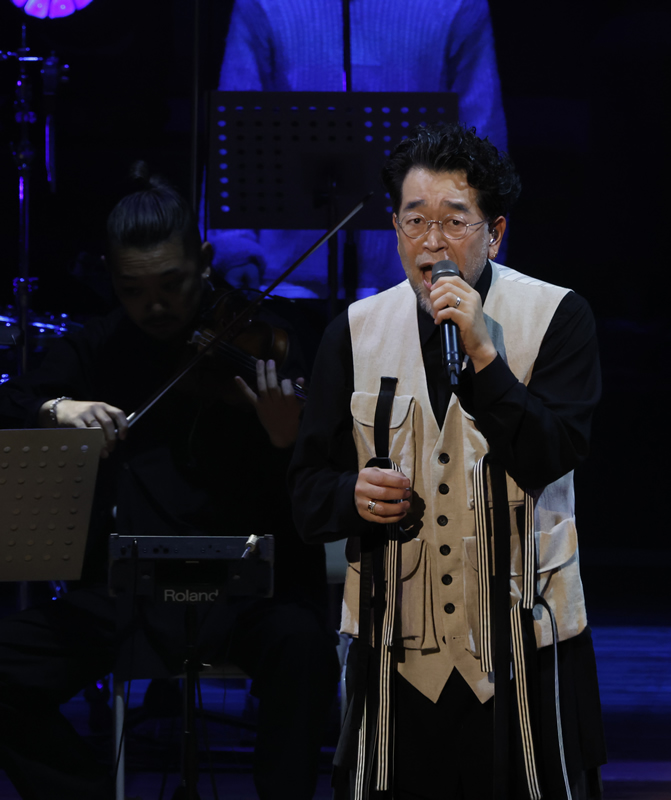 インタビューカット3