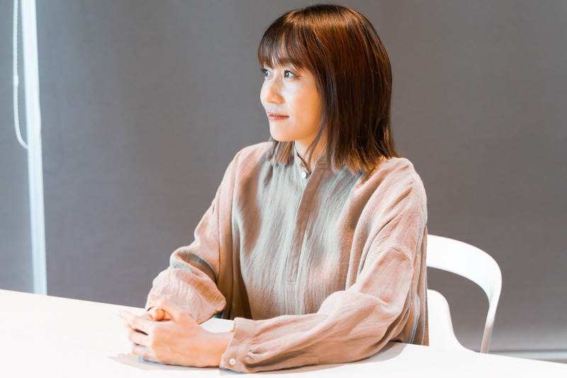 インタビューカット1