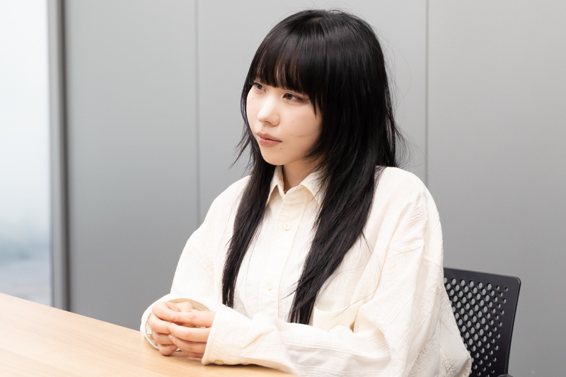 インタビューカット3